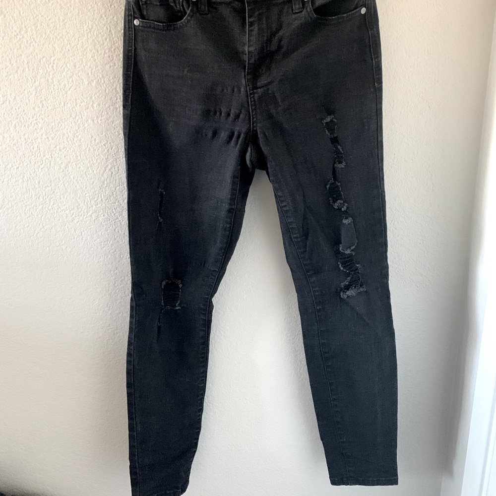 Black Skinny Jeans
